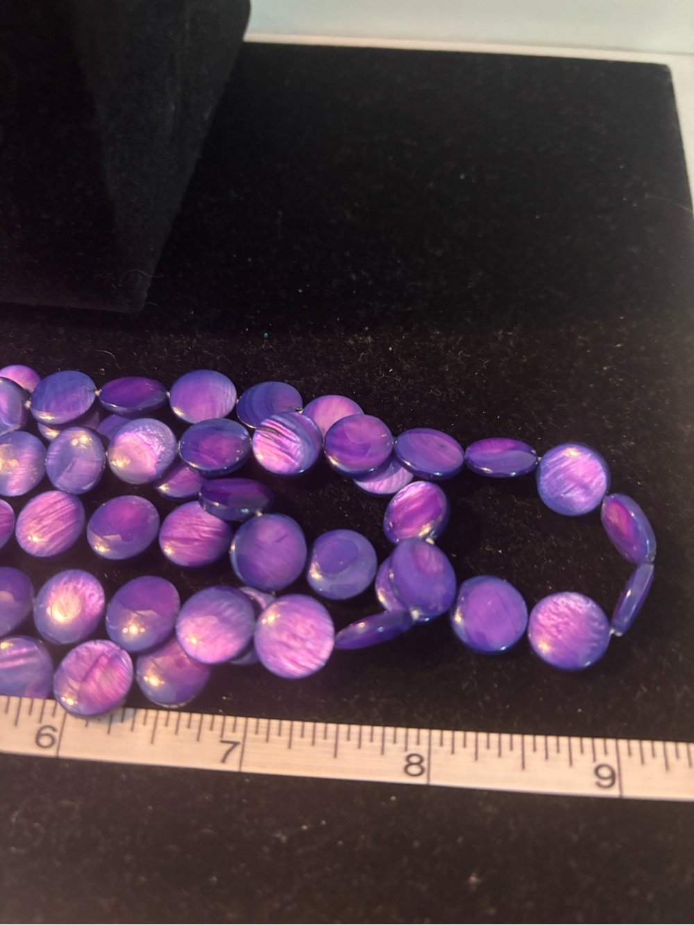 Purple Shell Bead Necklace - Elegant Women’s Jewelry Vintage like new
